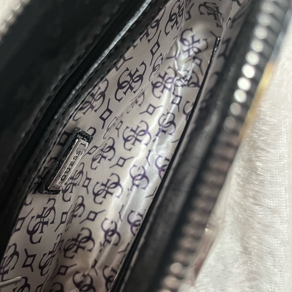 GUESS ANIMAL PRINT  SHOULDER BAG - Picture 3 of 7